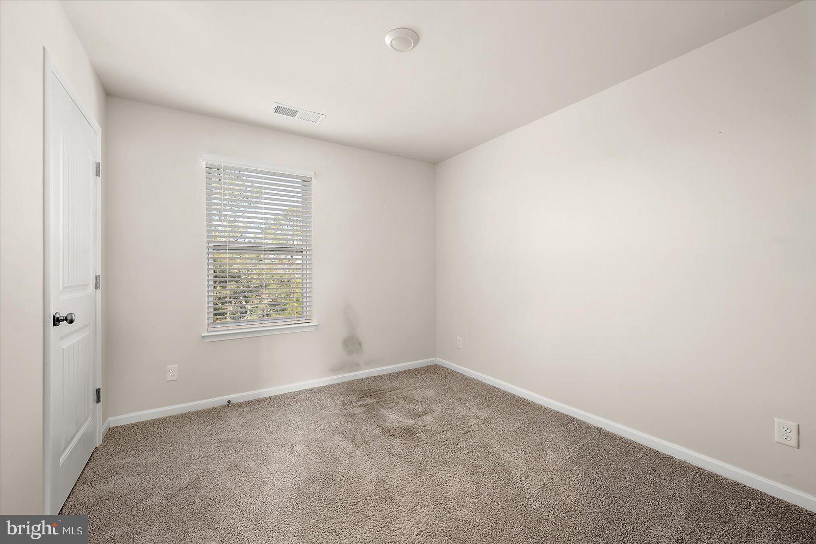 HUNTINGFIELDS - Residential