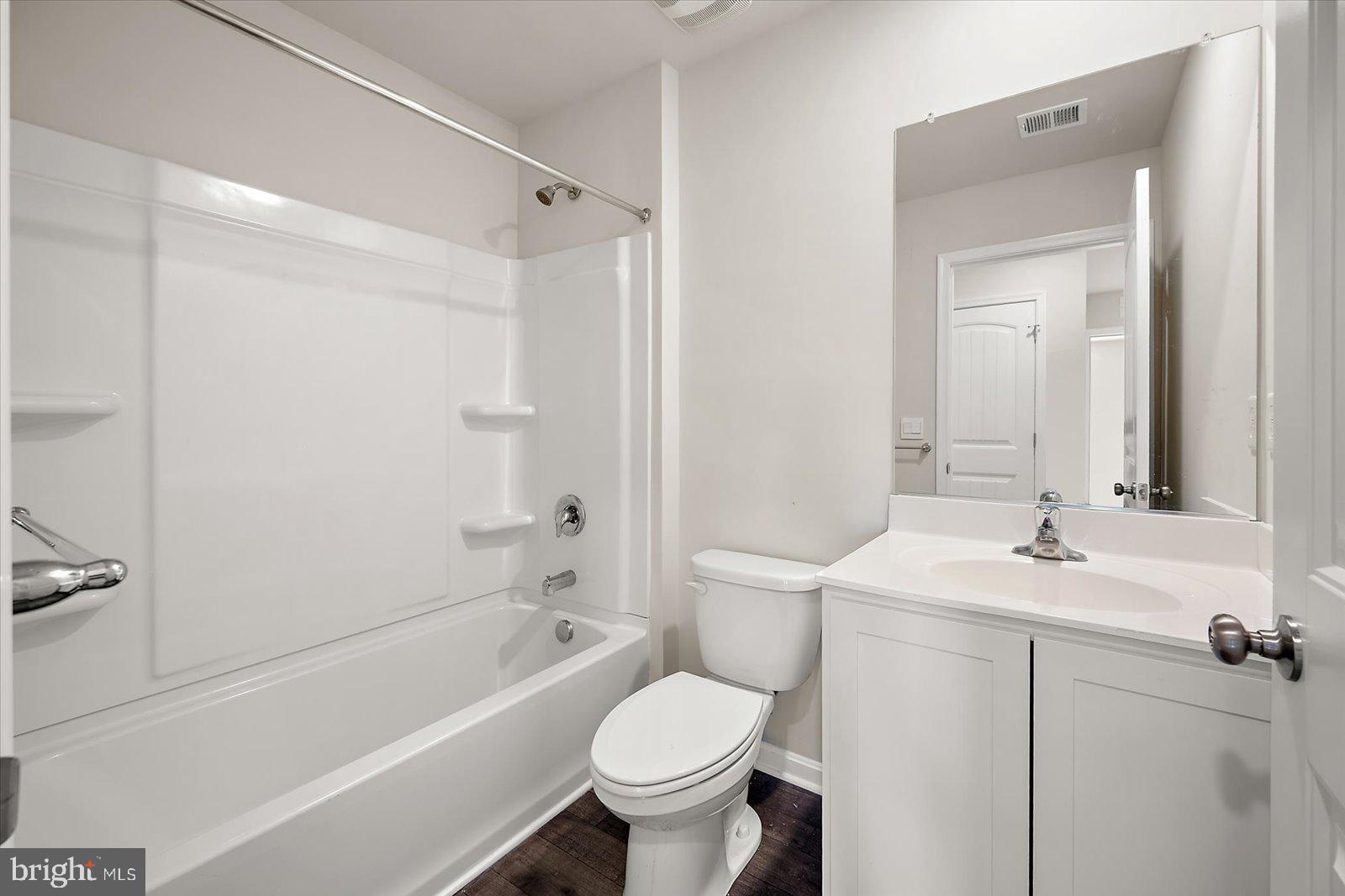 HUNTINGFIELDS - Residential