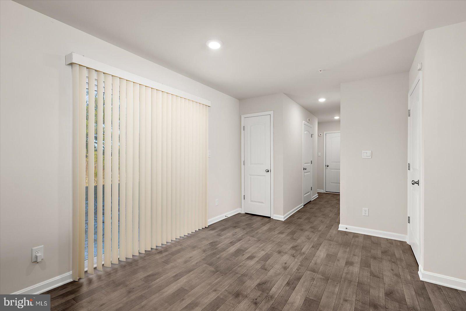 HUNTINGFIELDS - Residential