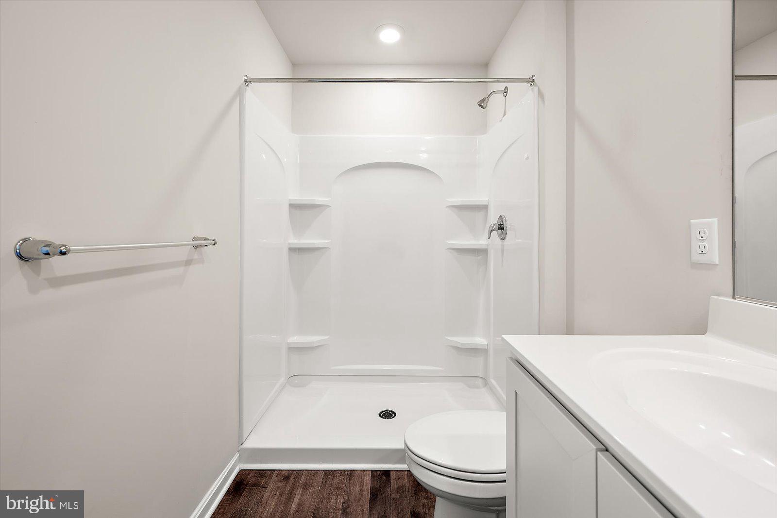 HUNTINGFIELDS - Residential