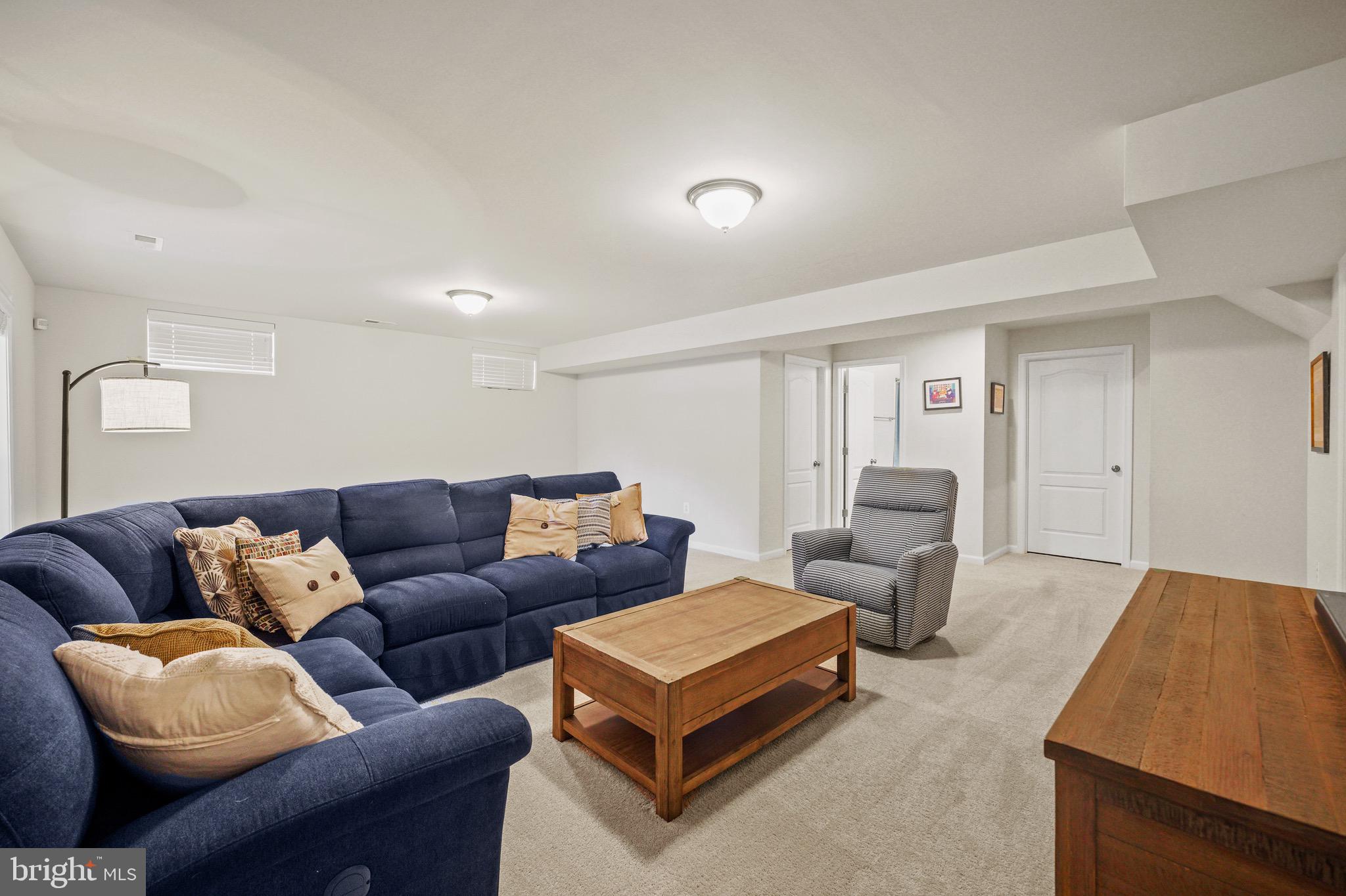 EMBREY MILL - Residential Lease