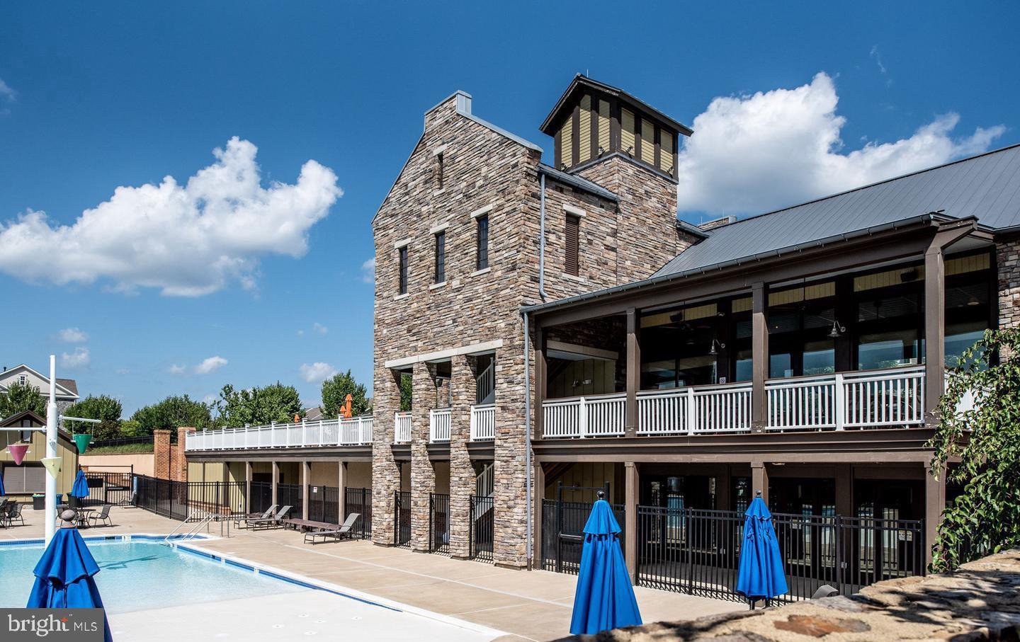 EMBREY MILL - Residential Lease