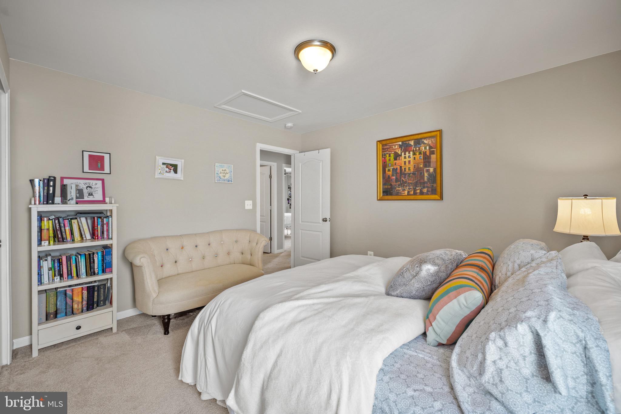 EMBREY MILL - Residential Lease