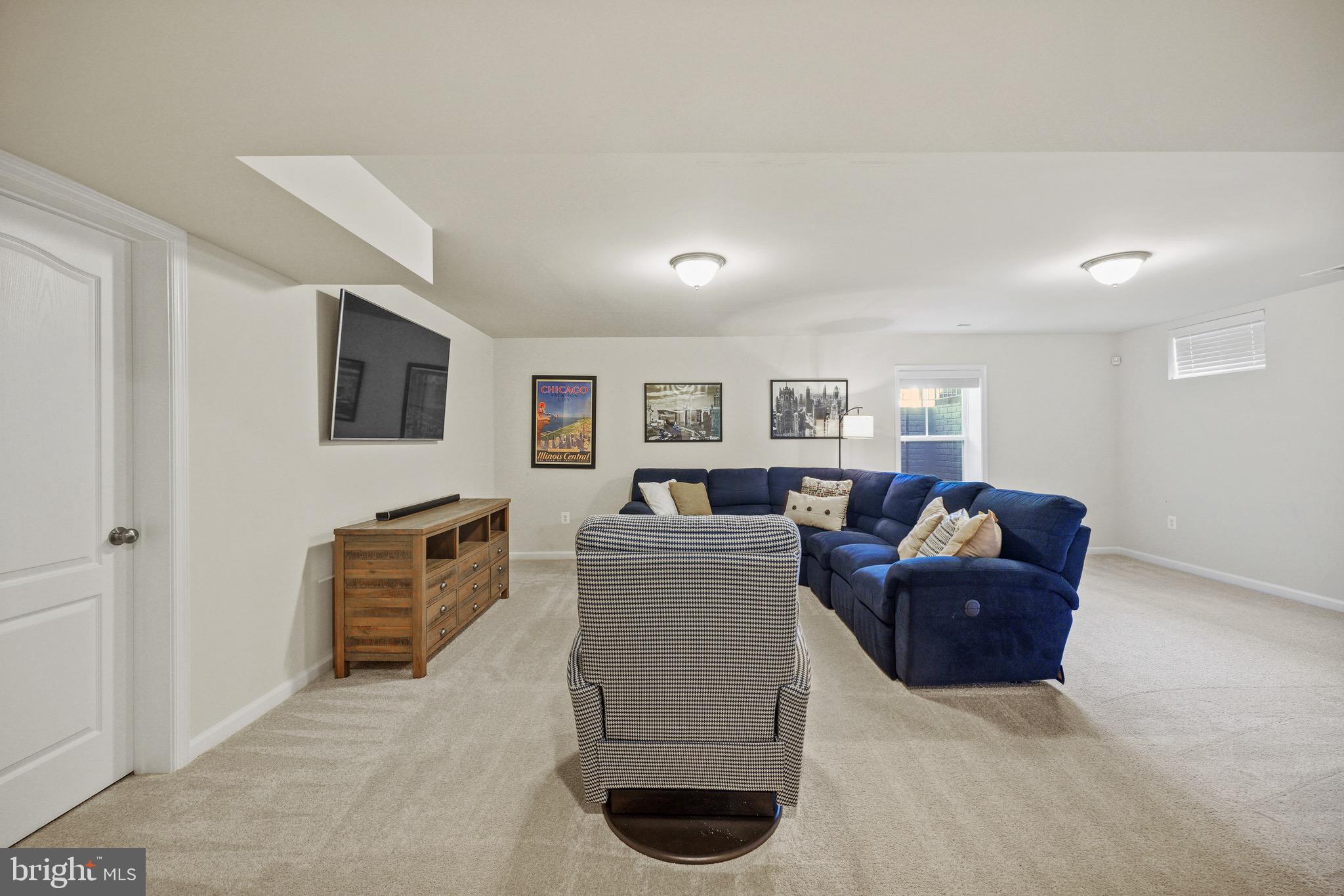 EMBREY MILL - Residential Lease