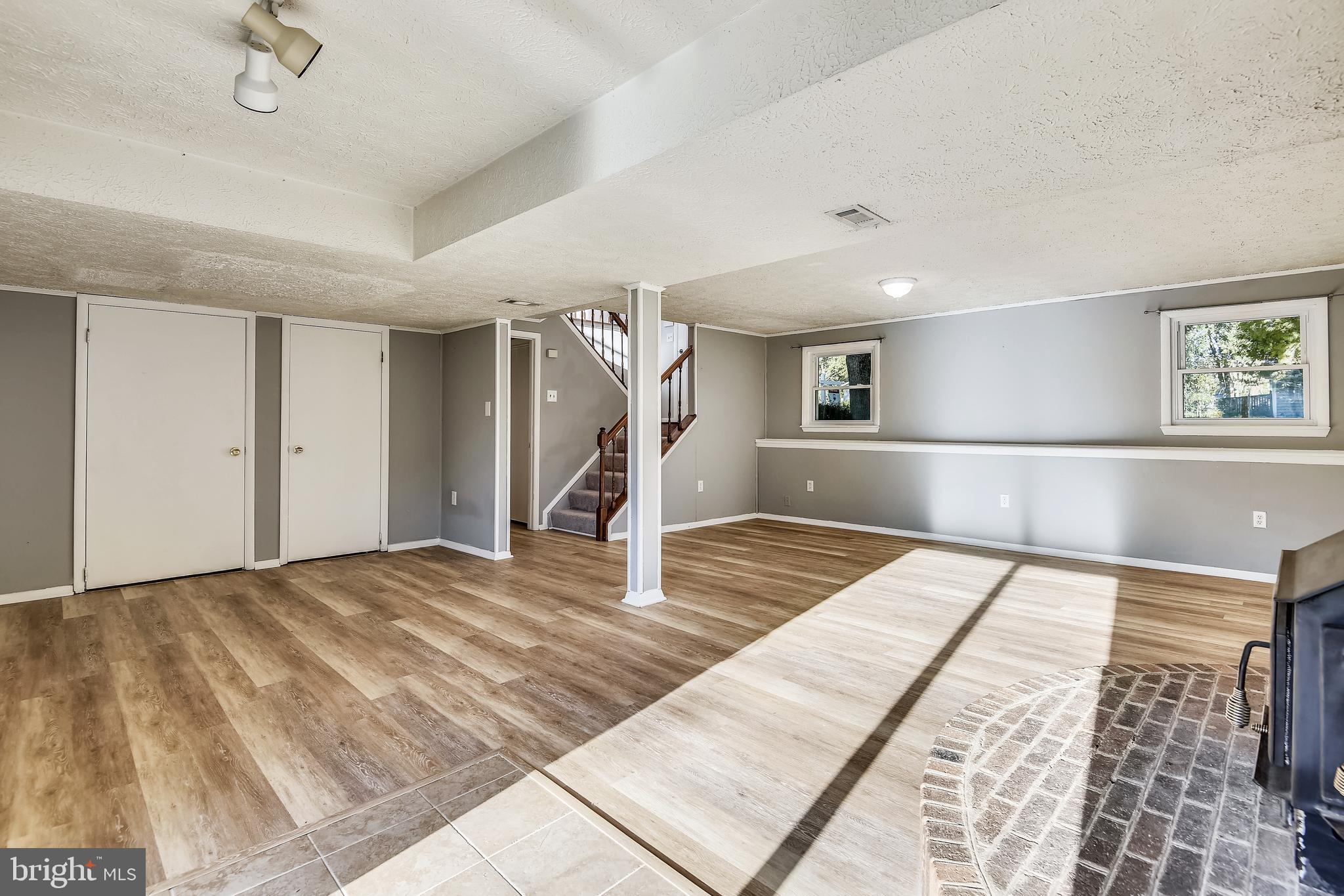 REVELL DOWNS - Residential