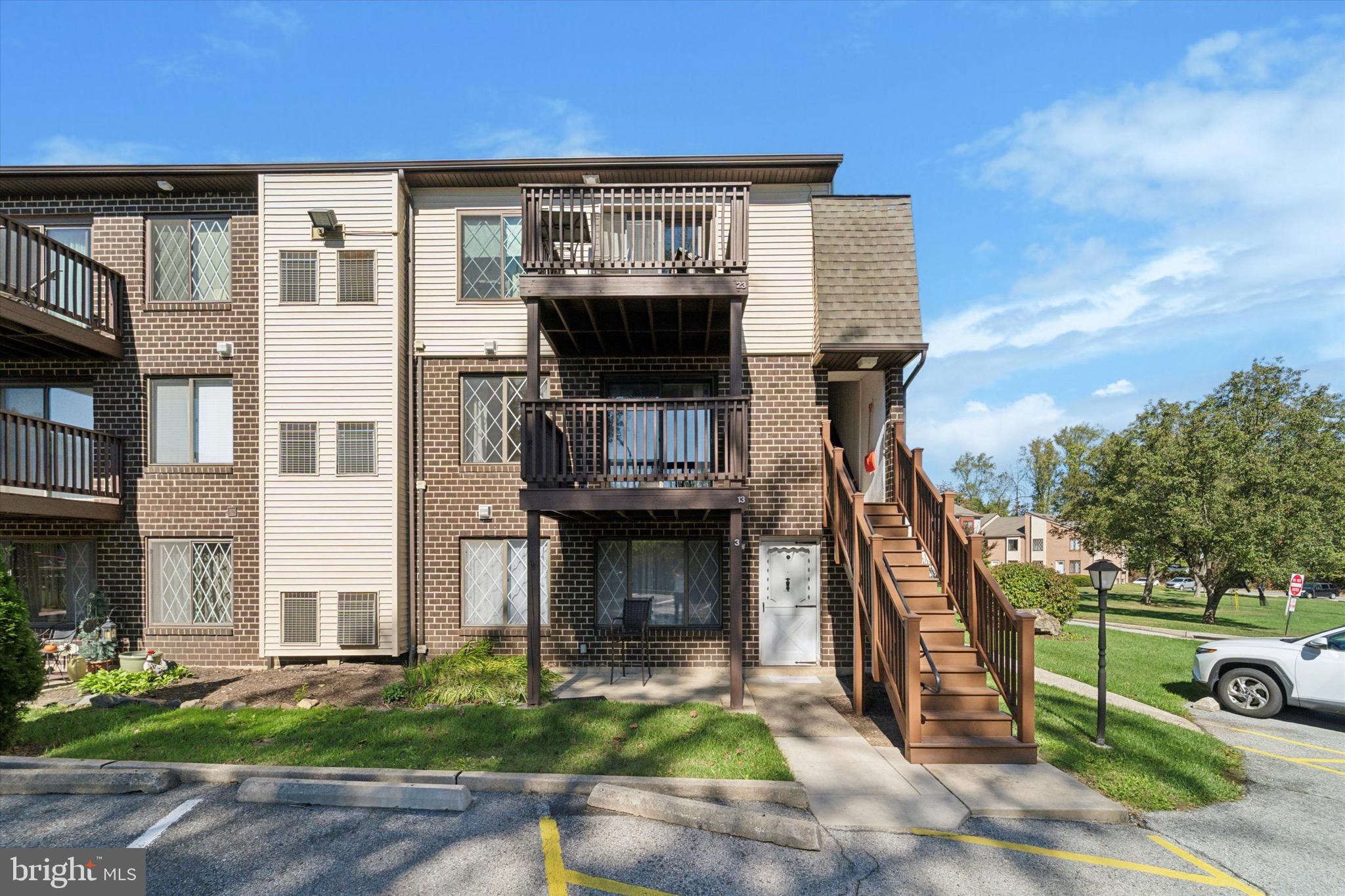 5200 HILLTOP DRIVE V13