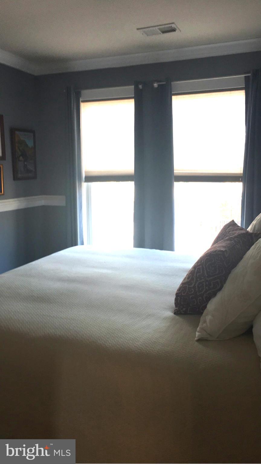 PEMBROOKE - Residential Lease