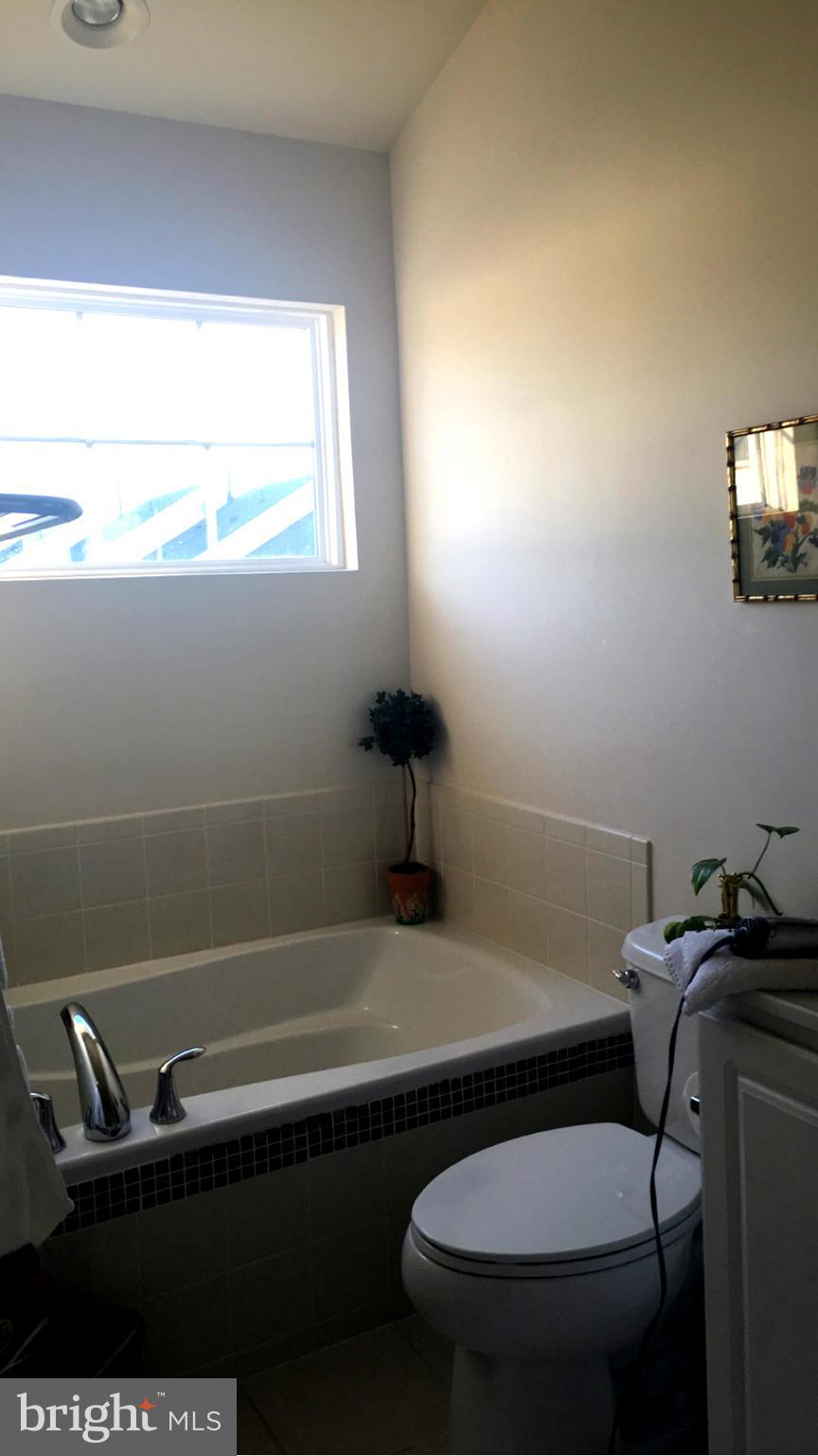 PEMBROOKE - Residential Lease