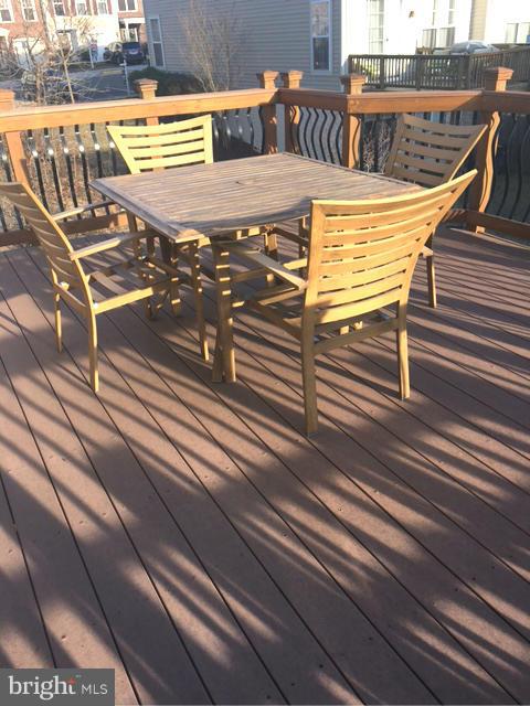 PEMBROOKE - Residential Lease