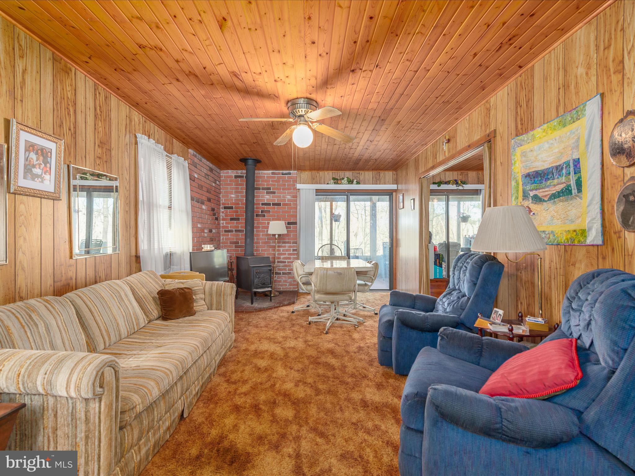 ROUSE MOUNTAIN - Residential