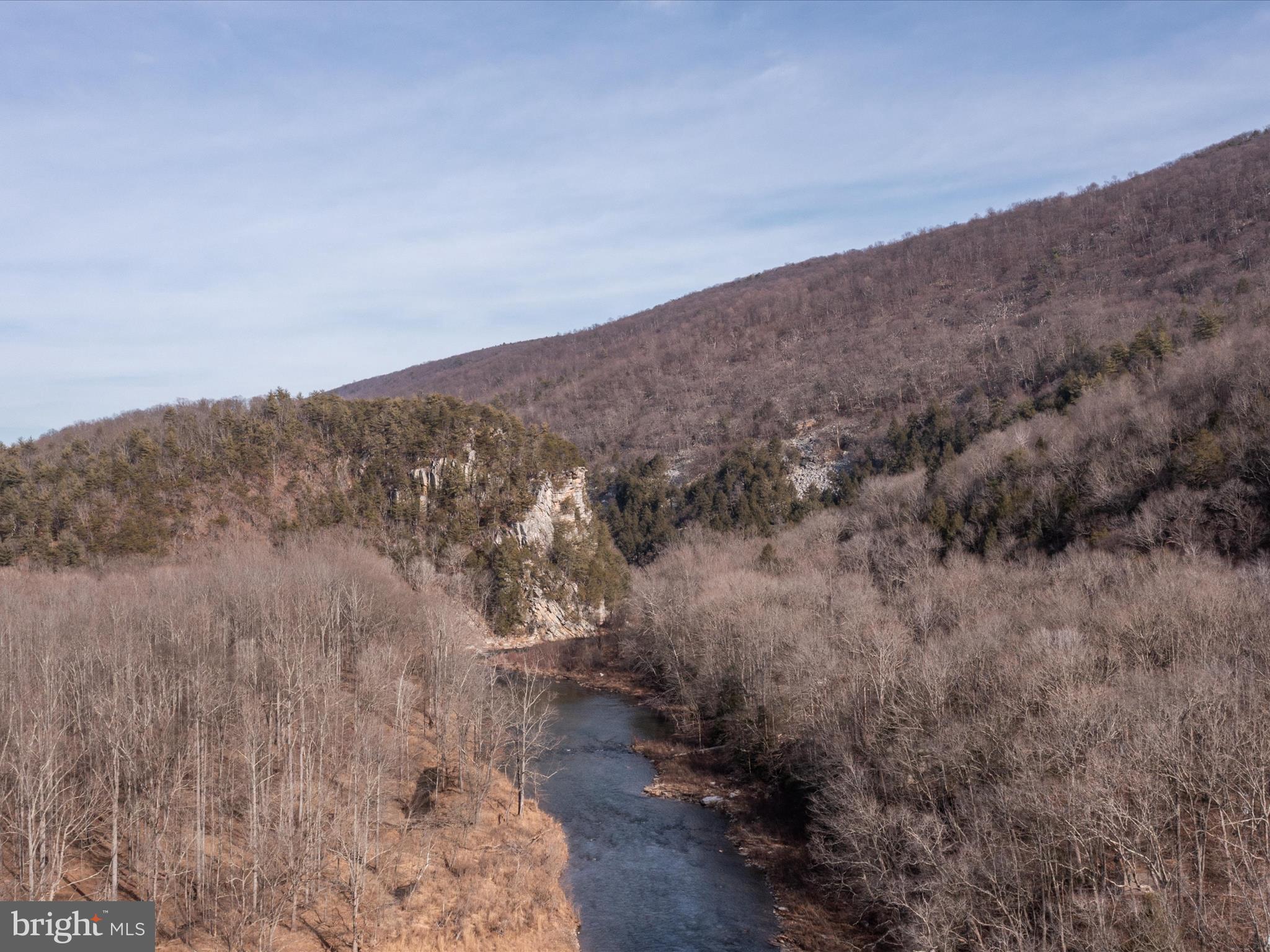 ROUSE MOUNTAIN - Residential