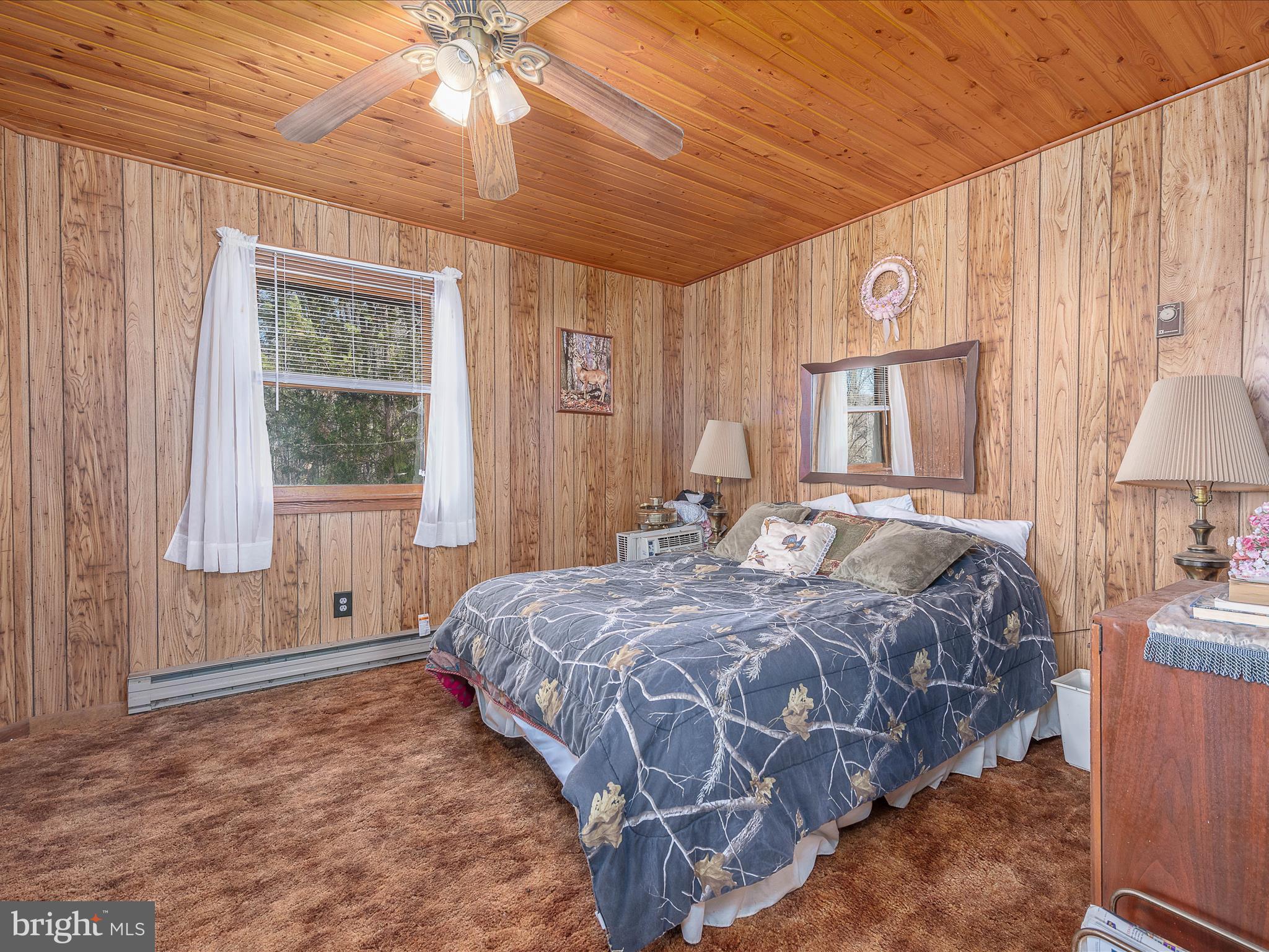 ROUSE MOUNTAIN - Residential