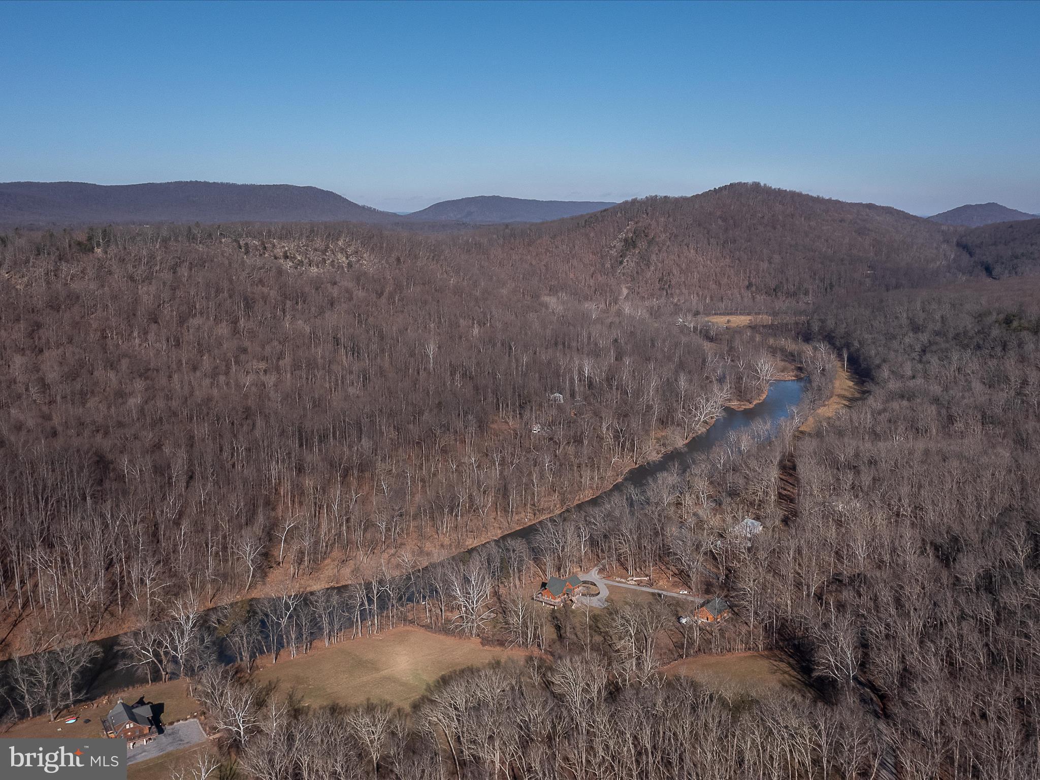 ROUSE MOUNTAIN - Residential