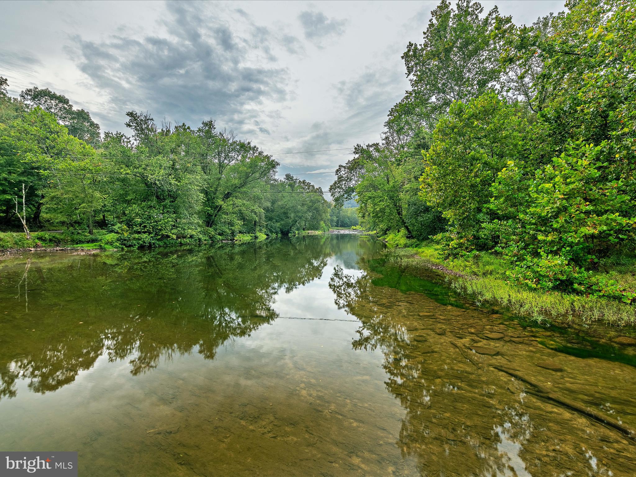 ROUSE MOUNTAIN - Residential
