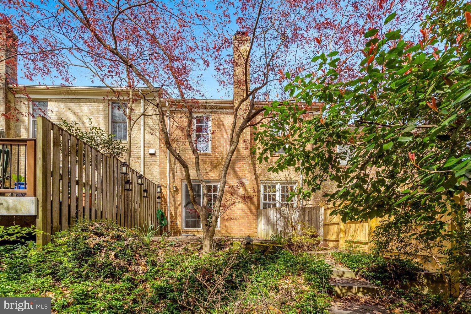 LONG BRANCH ESTATES - Residential Lease