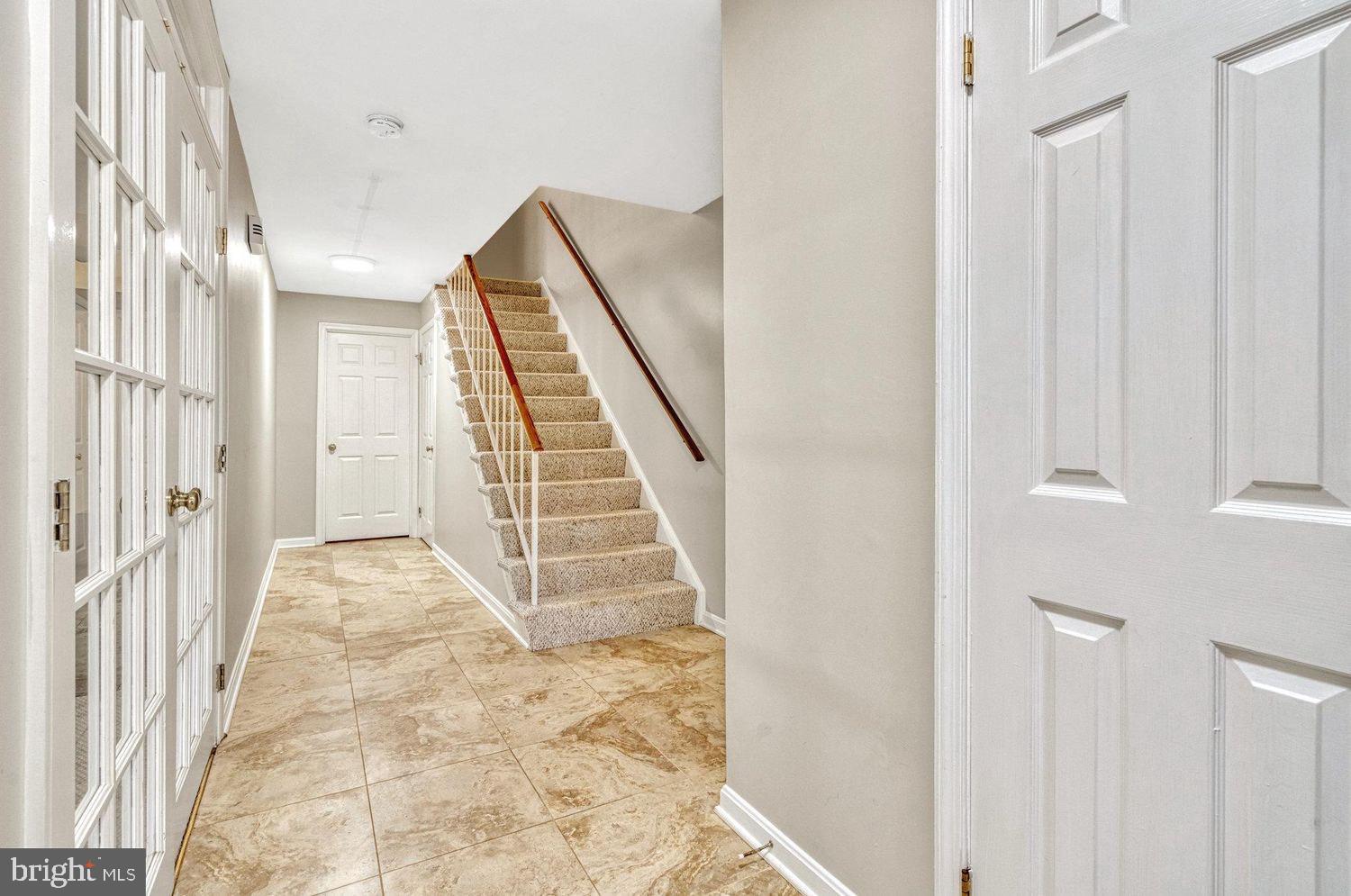 LONG BRANCH ESTATES - Residential Lease