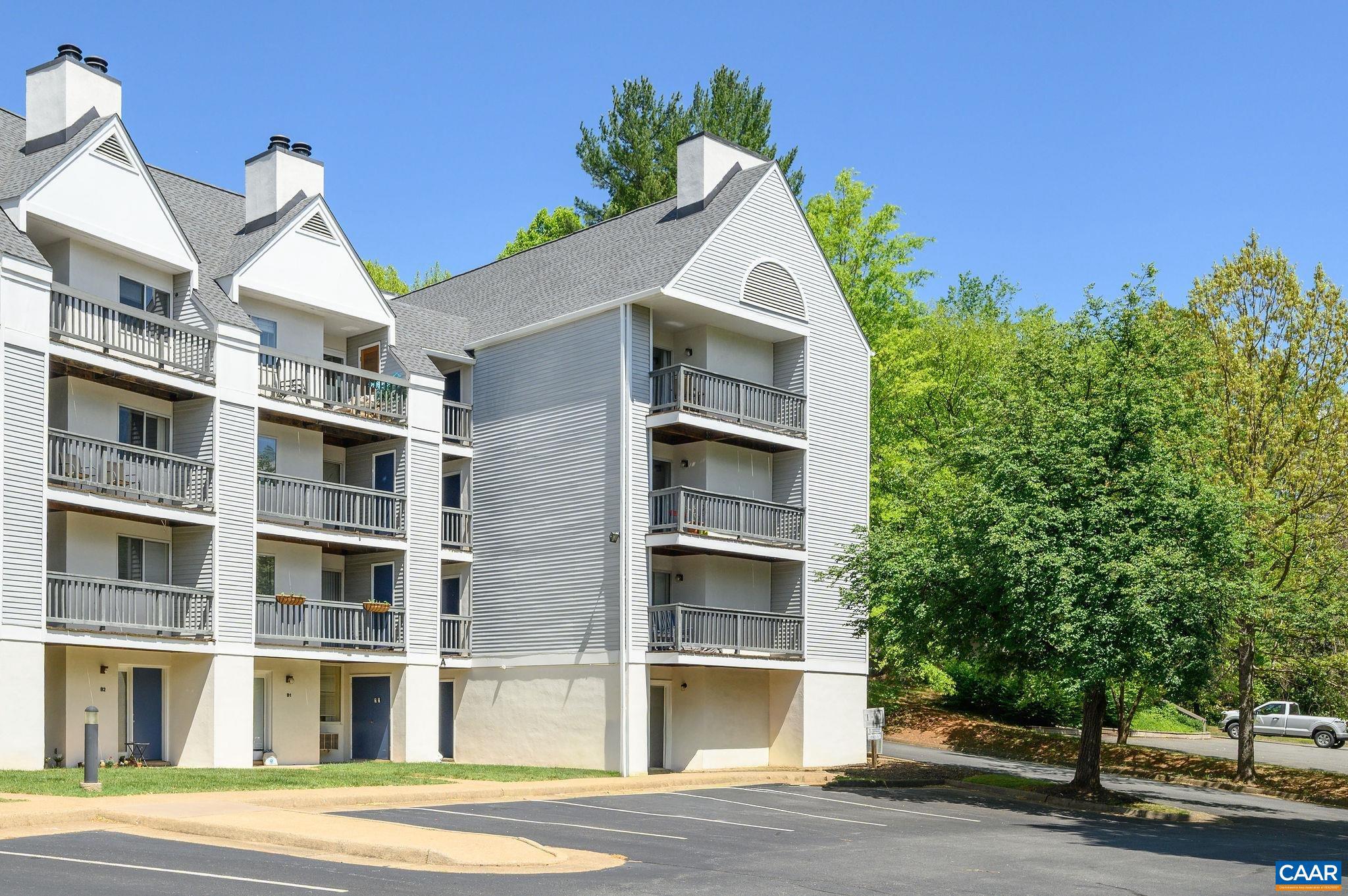 CEDARS COURT - Residential