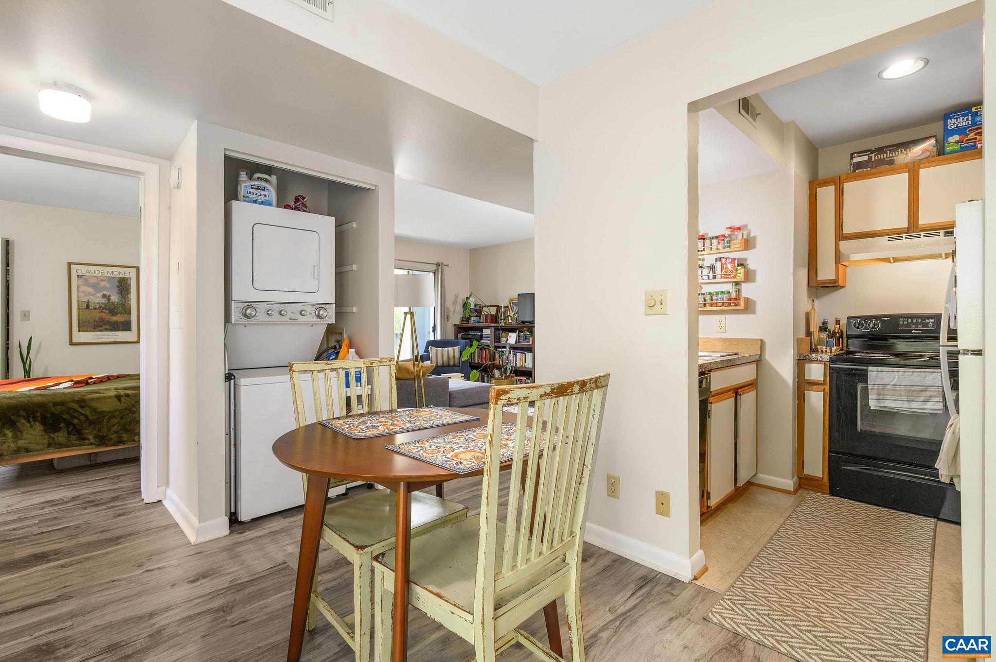 CEDARS COURT - Residential