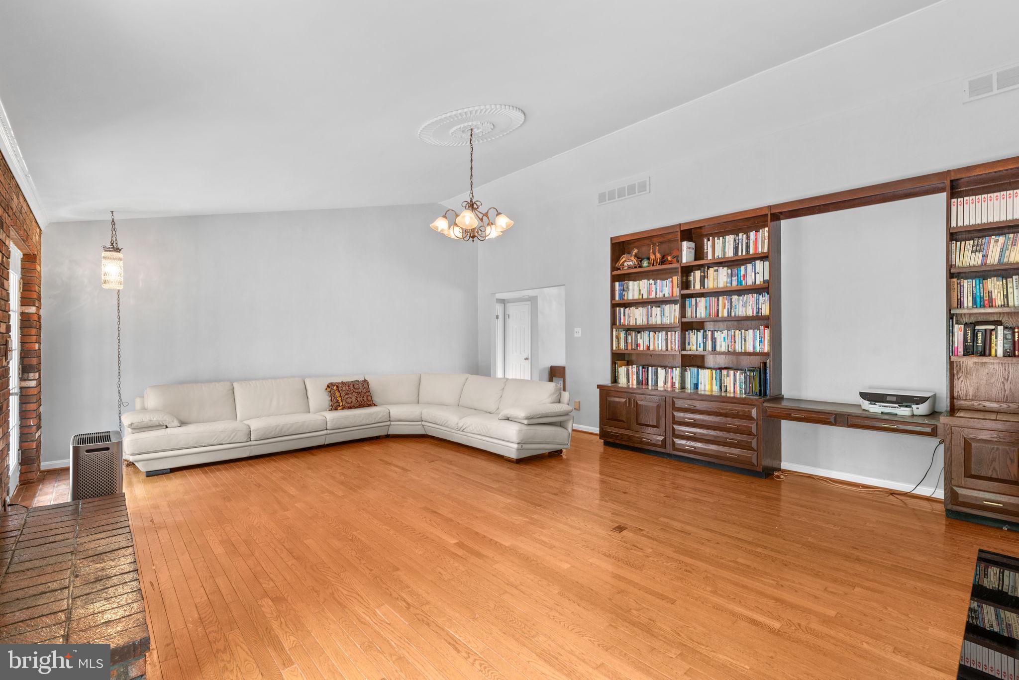 GLENWOOD ESTATES - Residential