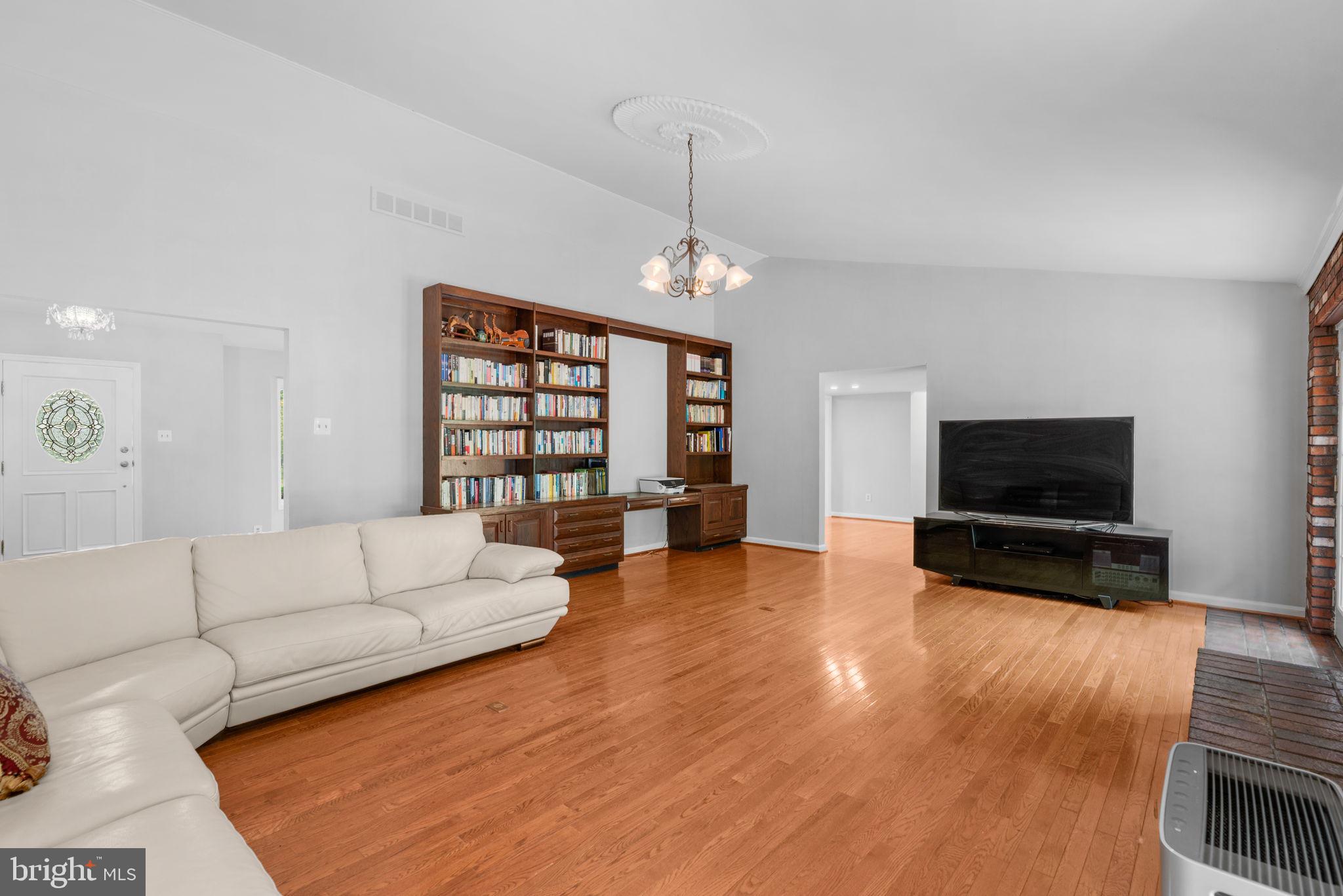 GLENWOOD ESTATES - Residential