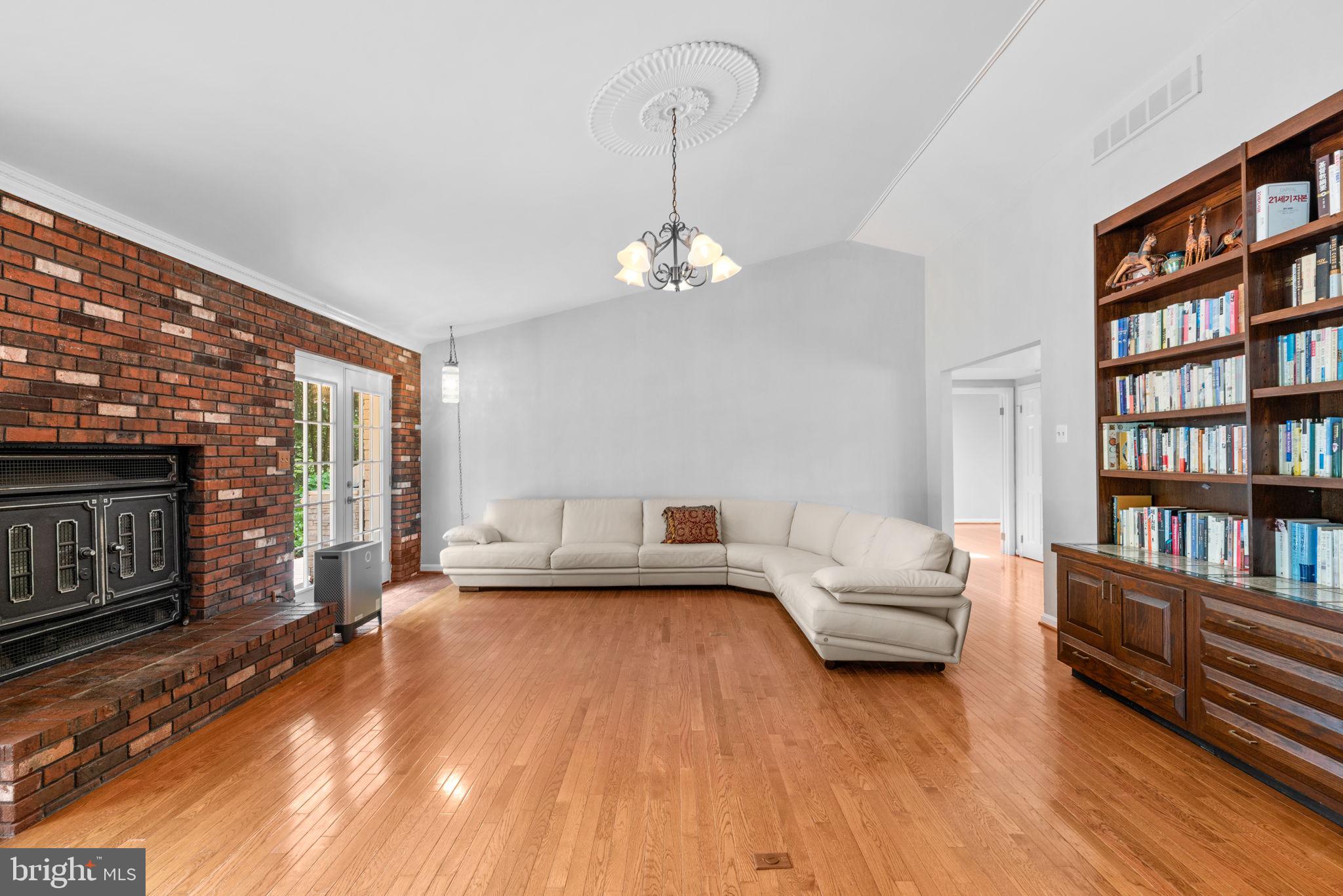 GLENWOOD ESTATES - Residential