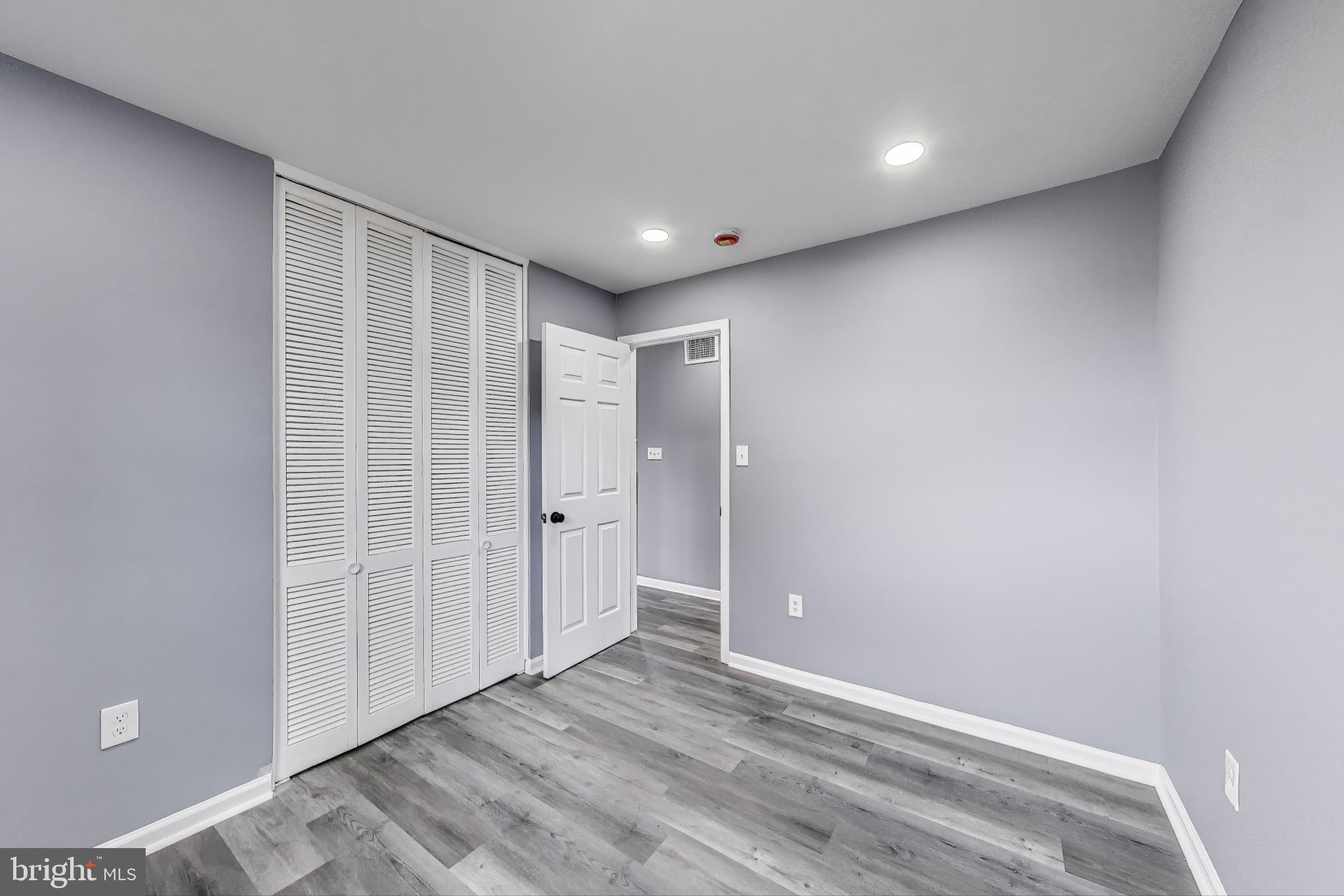 LANDSDOWNE - Residential