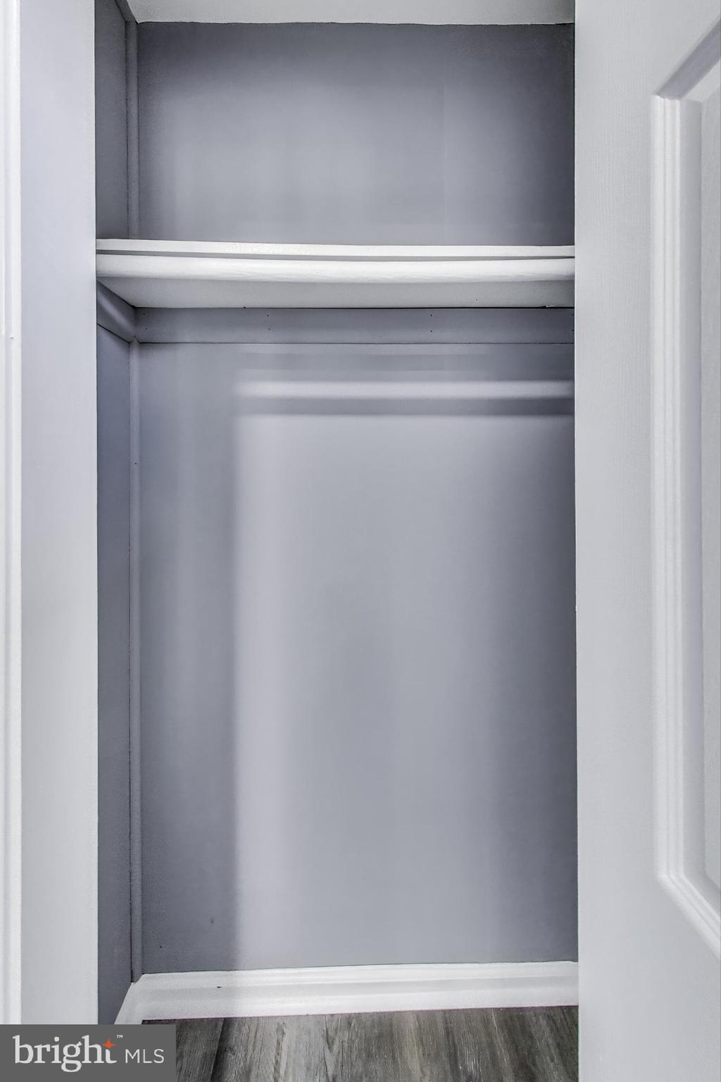 LANDSDOWNE - Residential