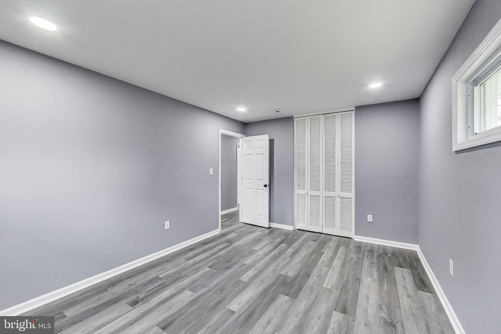 LANDSDOWNE - Residential