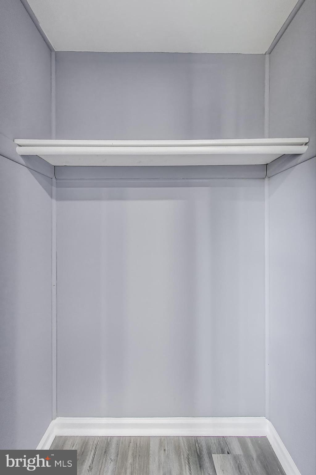 LANDSDOWNE - Residential