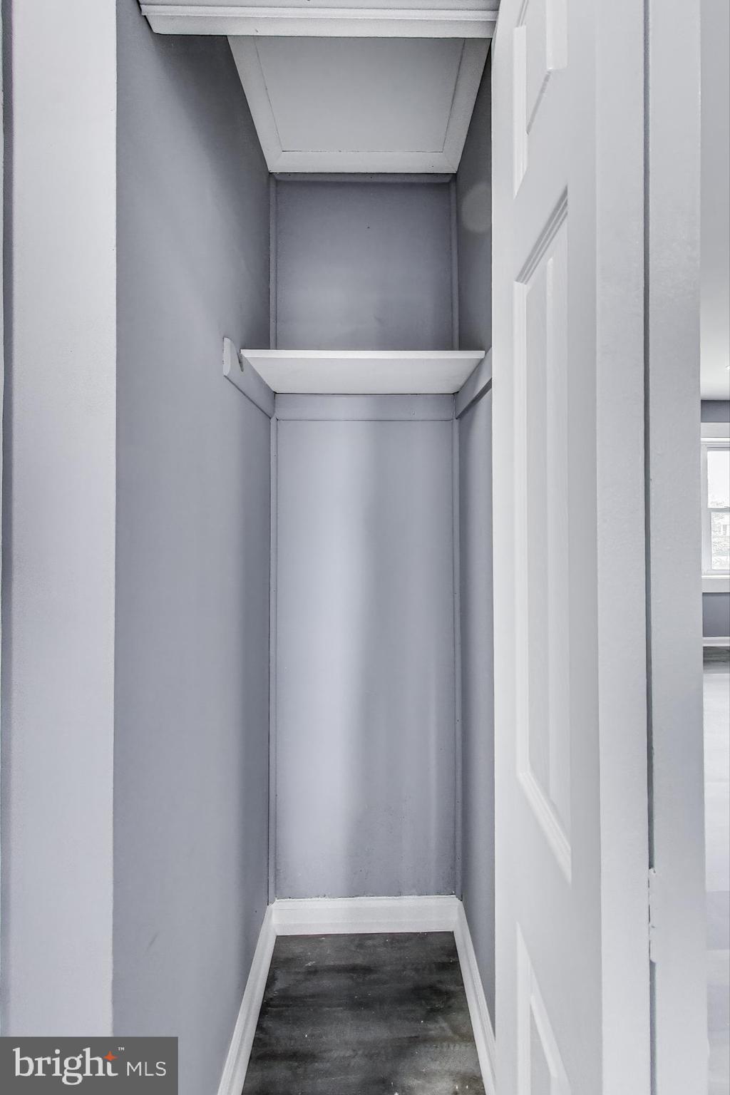 LANDSDOWNE - Residential