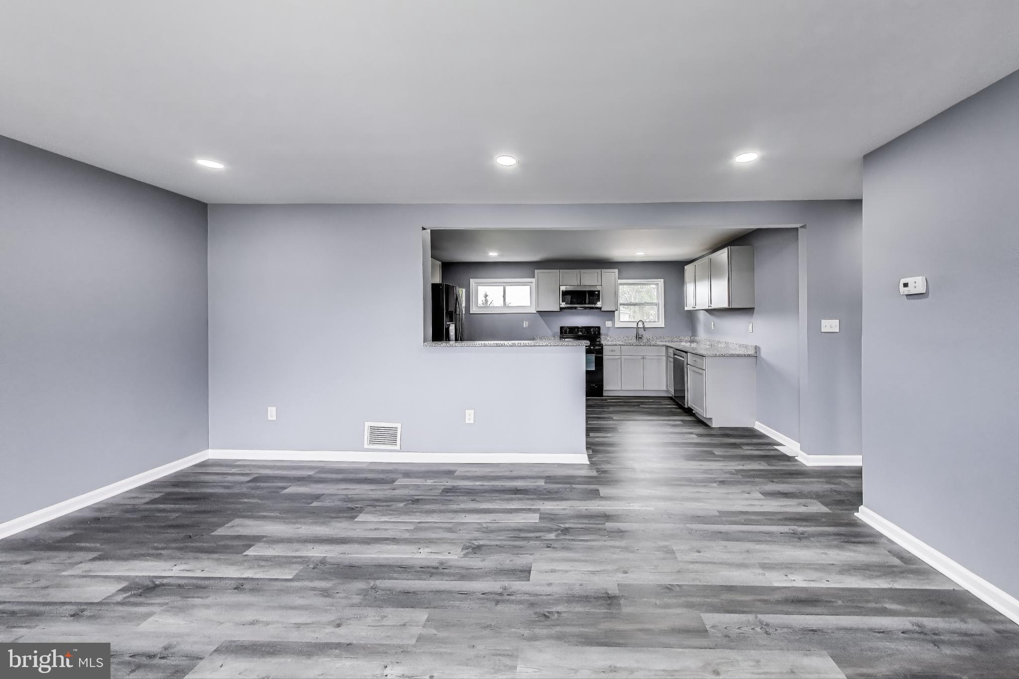 LANDSDOWNE - Residential