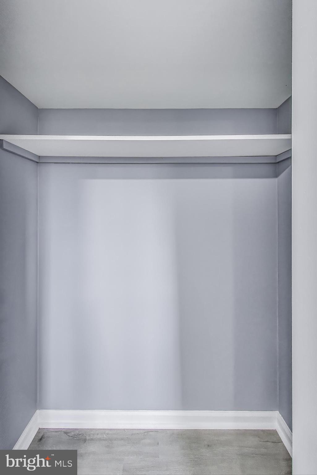 LANDSDOWNE - Residential