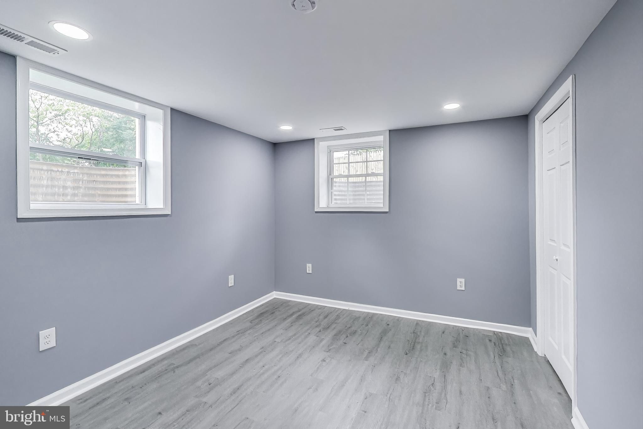 LANDSDOWNE - Residential