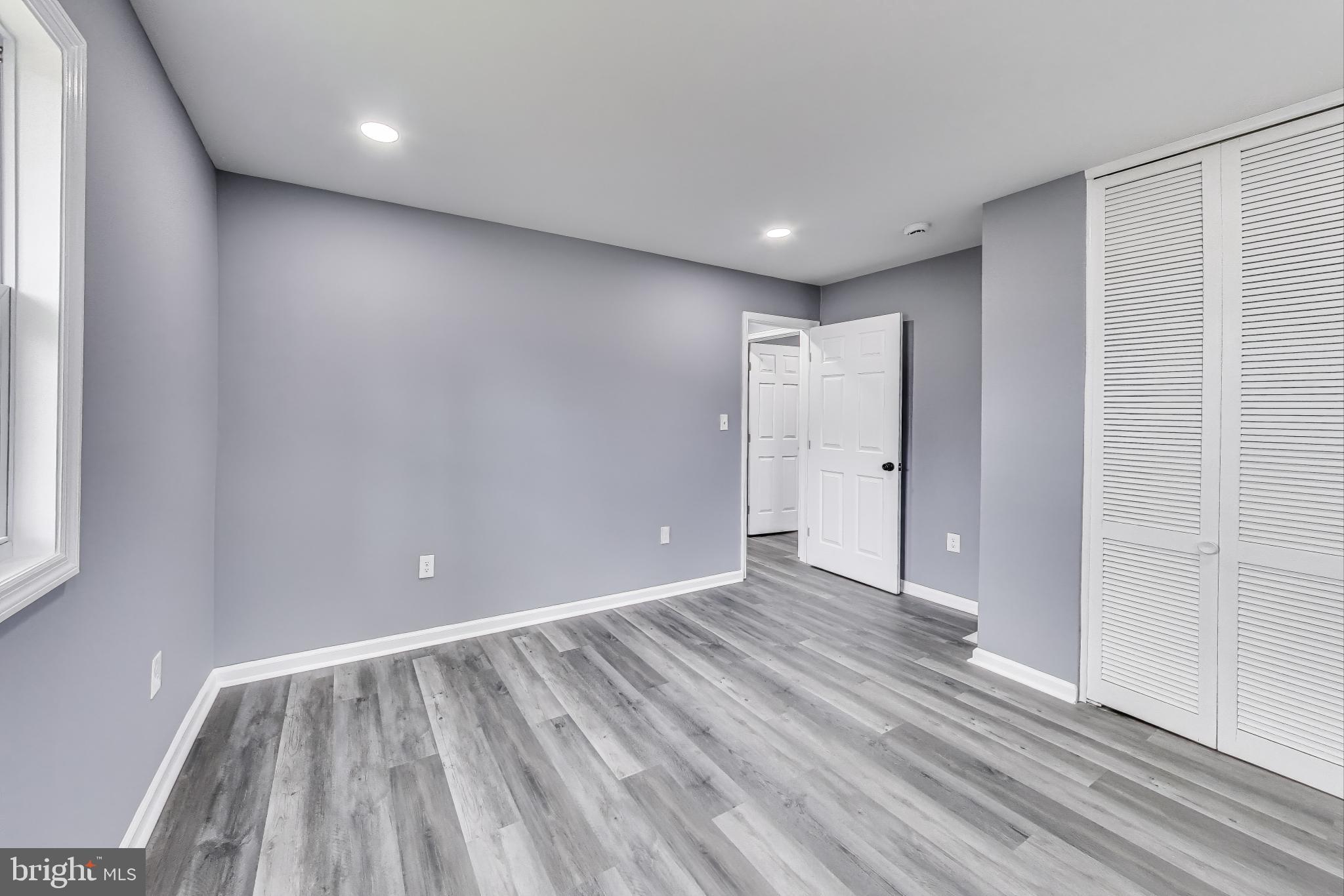 LANDSDOWNE - Residential