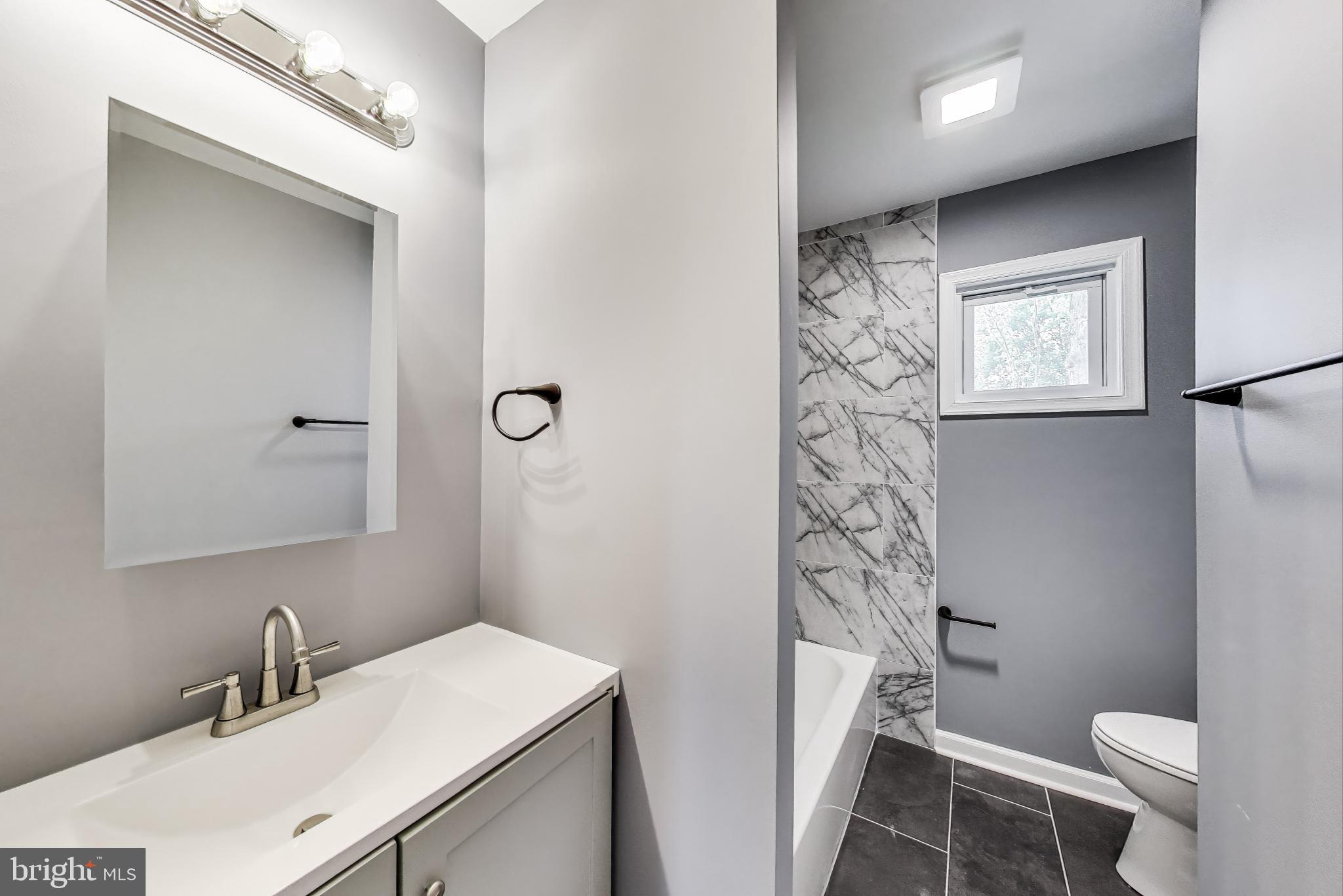 LANDSDOWNE - Residential