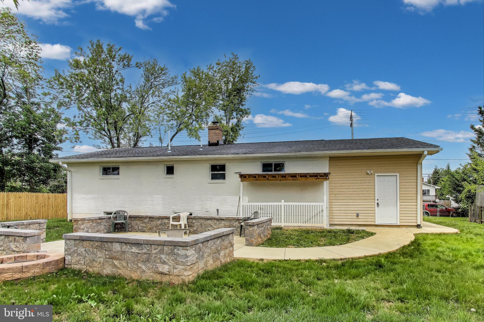 LANDSDOWNE - Residential