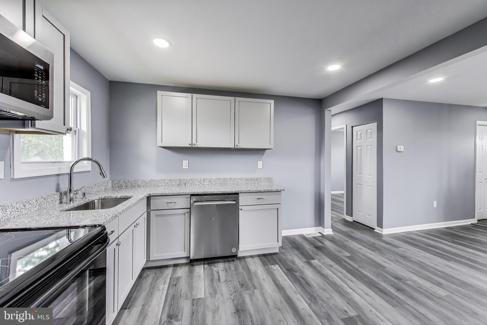 LANDSDOWNE - Residential