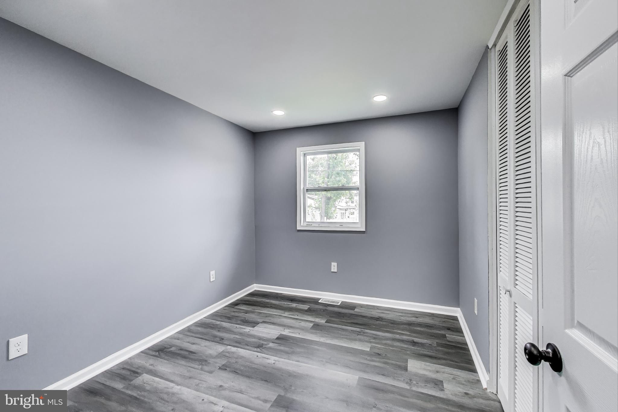 LANDSDOWNE - Residential