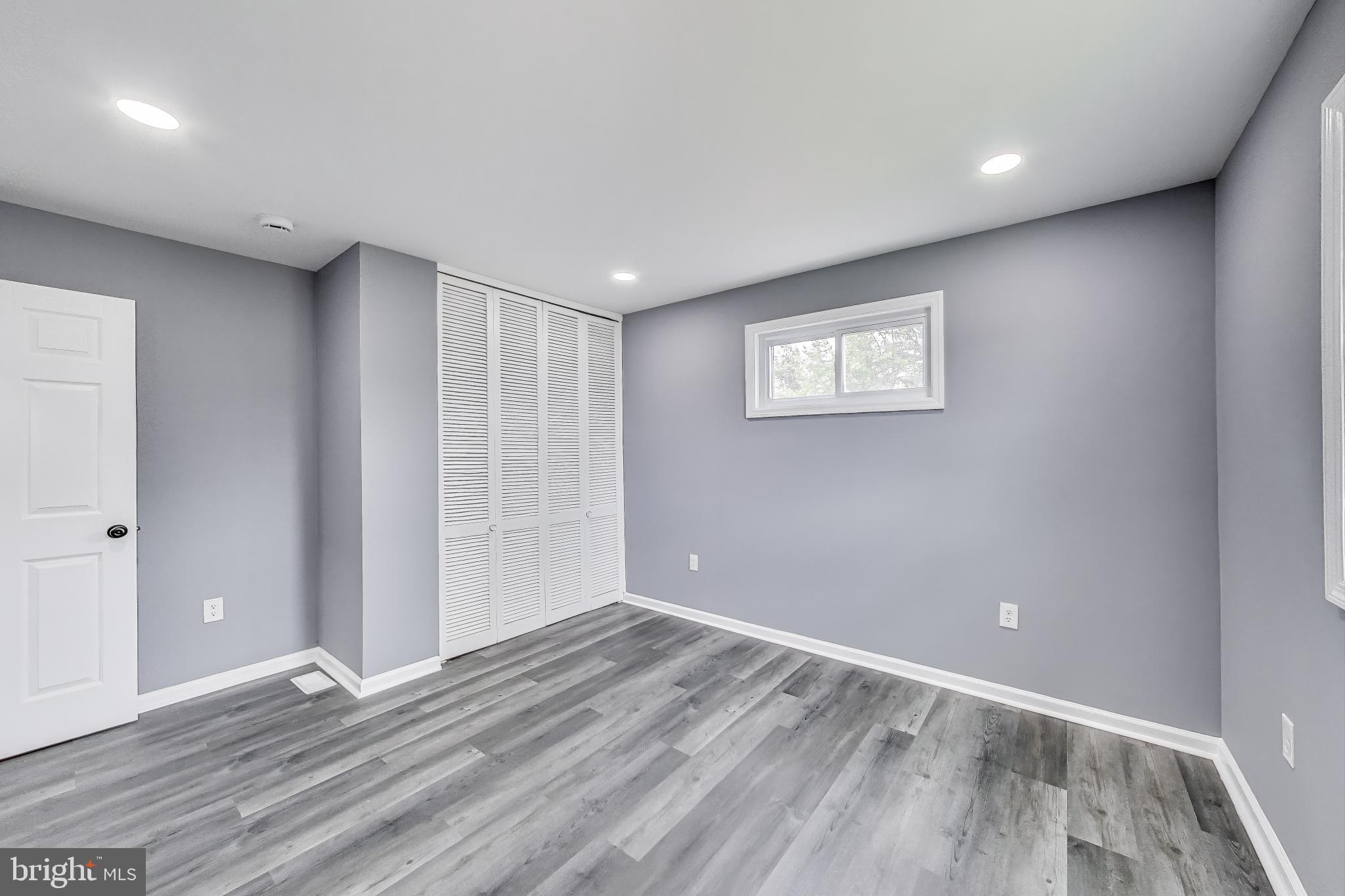 LANDSDOWNE - Residential