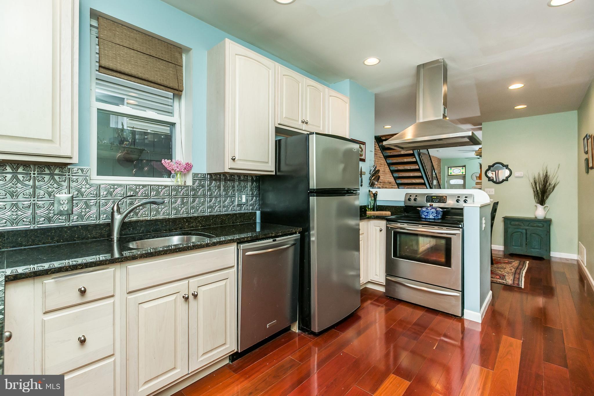 HAMPDEN HISTORIC DISTRICT - Residential