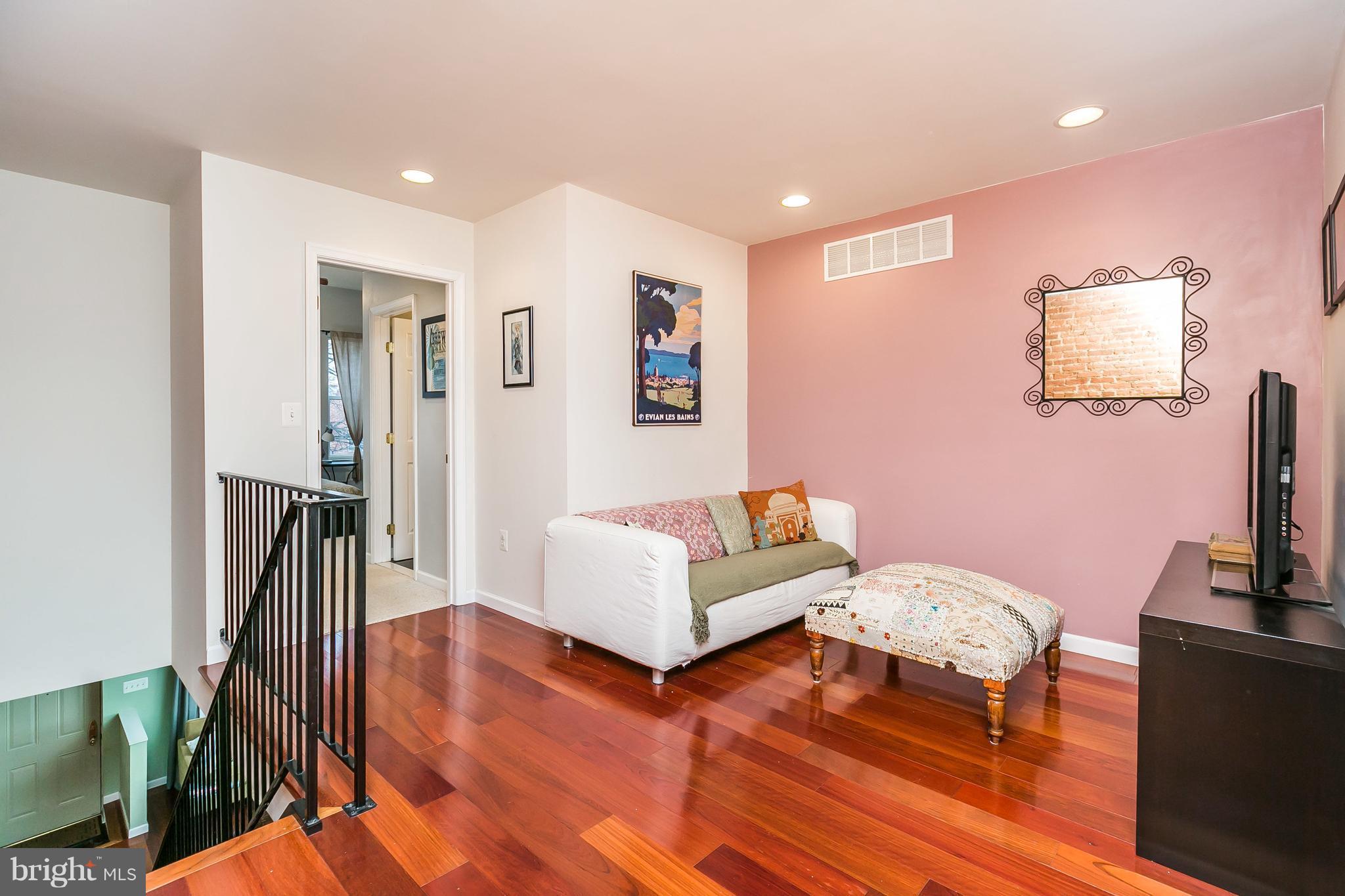 HAMPDEN HISTORIC DISTRICT - Residential