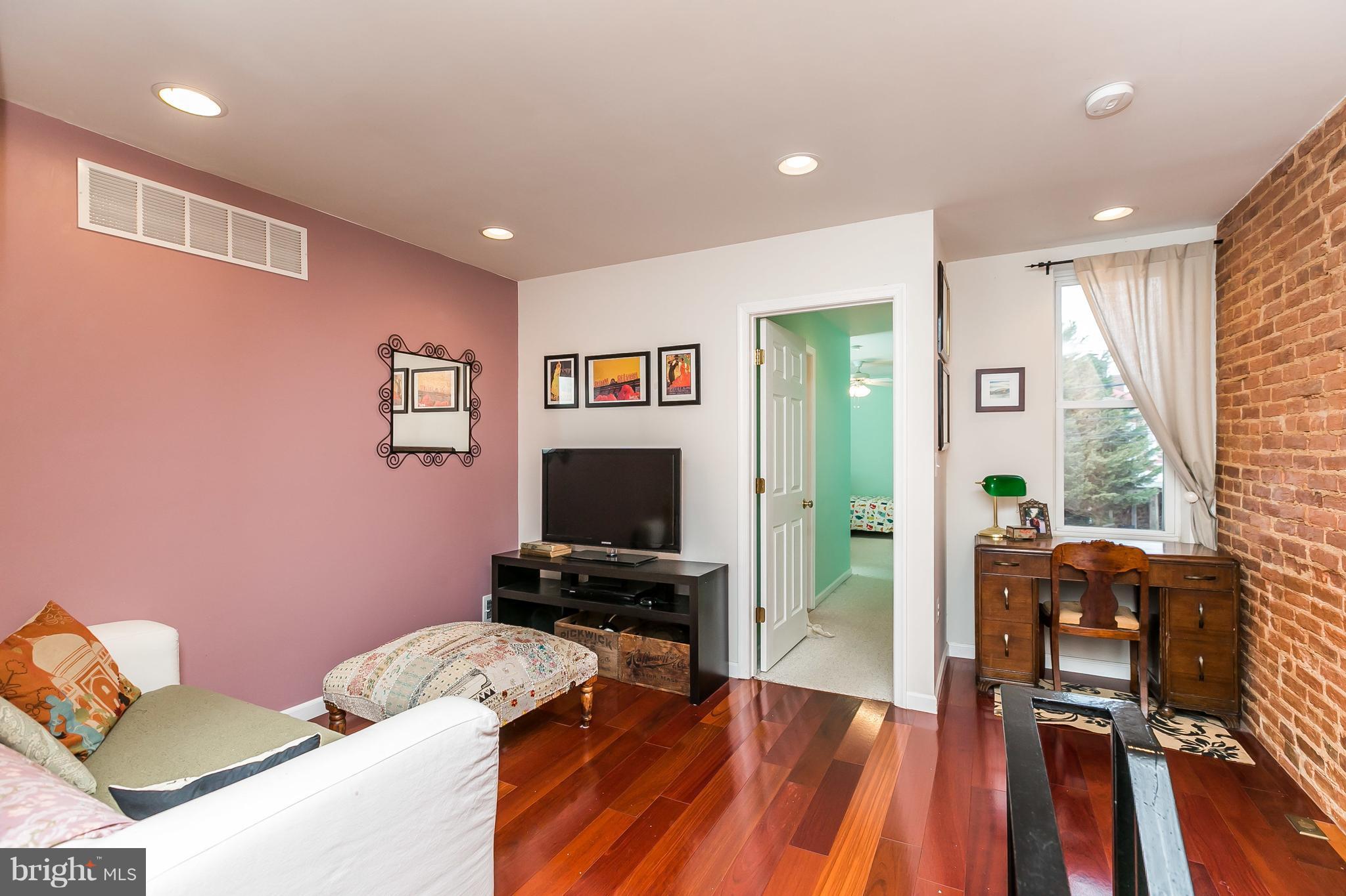 HAMPDEN HISTORIC DISTRICT - Residential