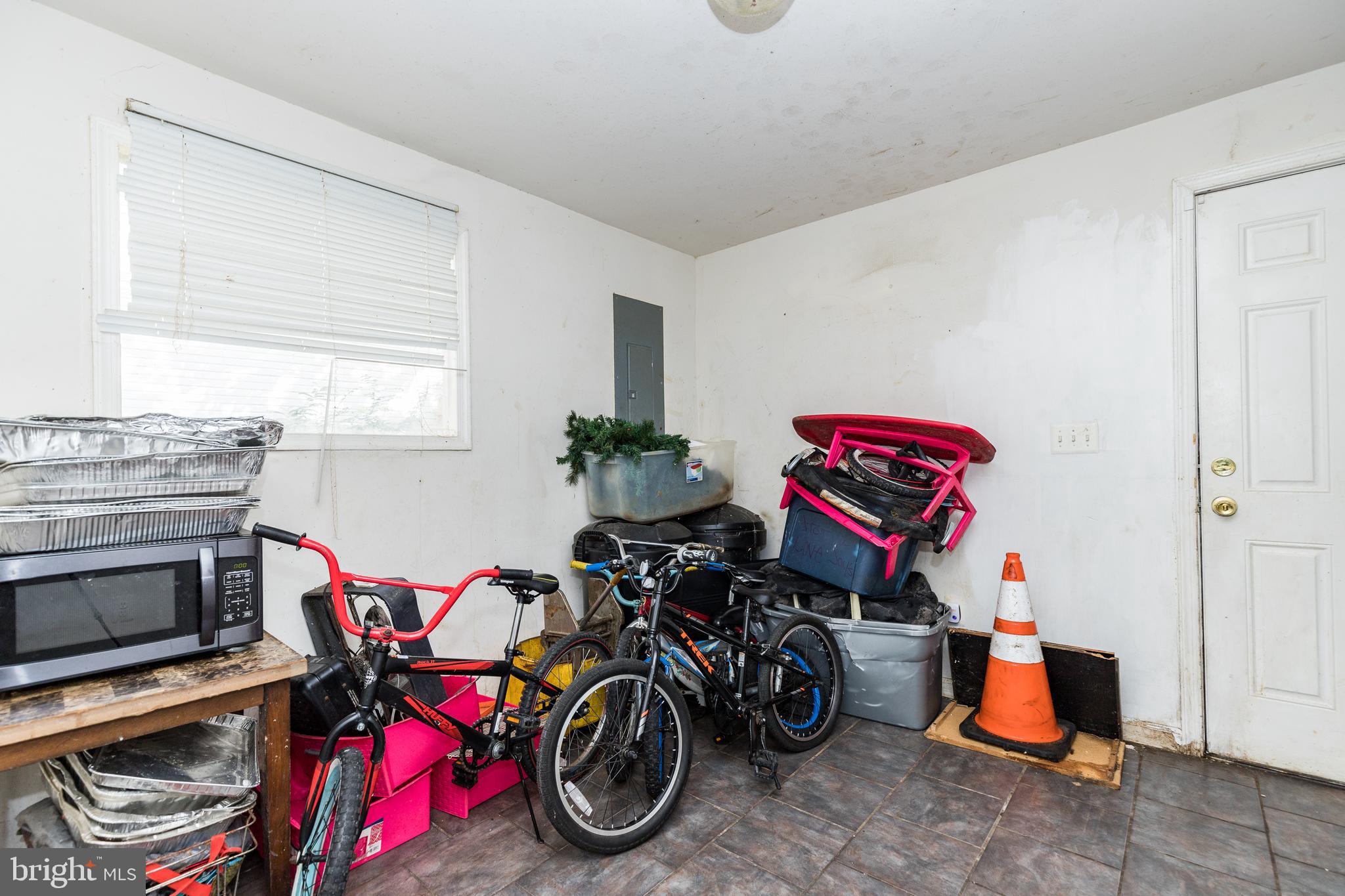 OAKENSHAWE - Residential