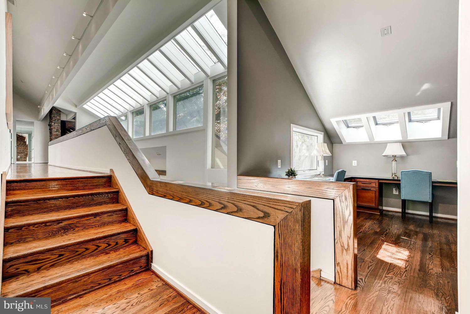 WOODWARD - Residential