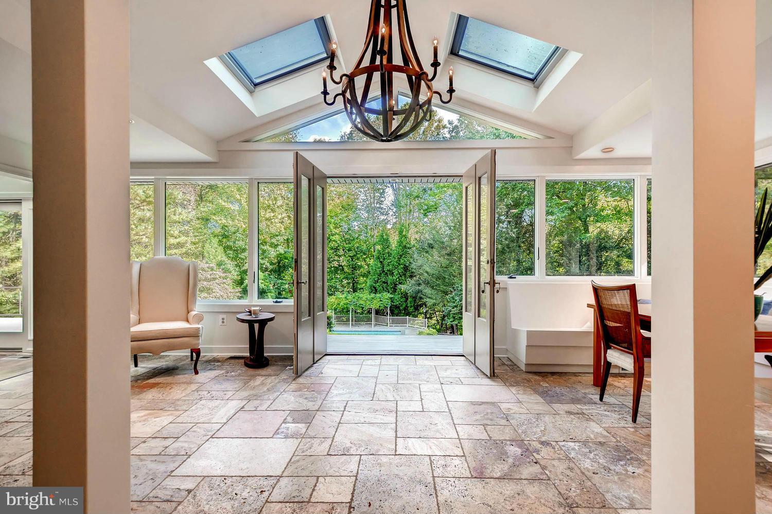 WOODWARD - Residential