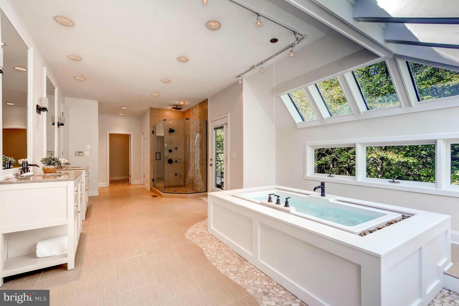 WOODWARD - Residential