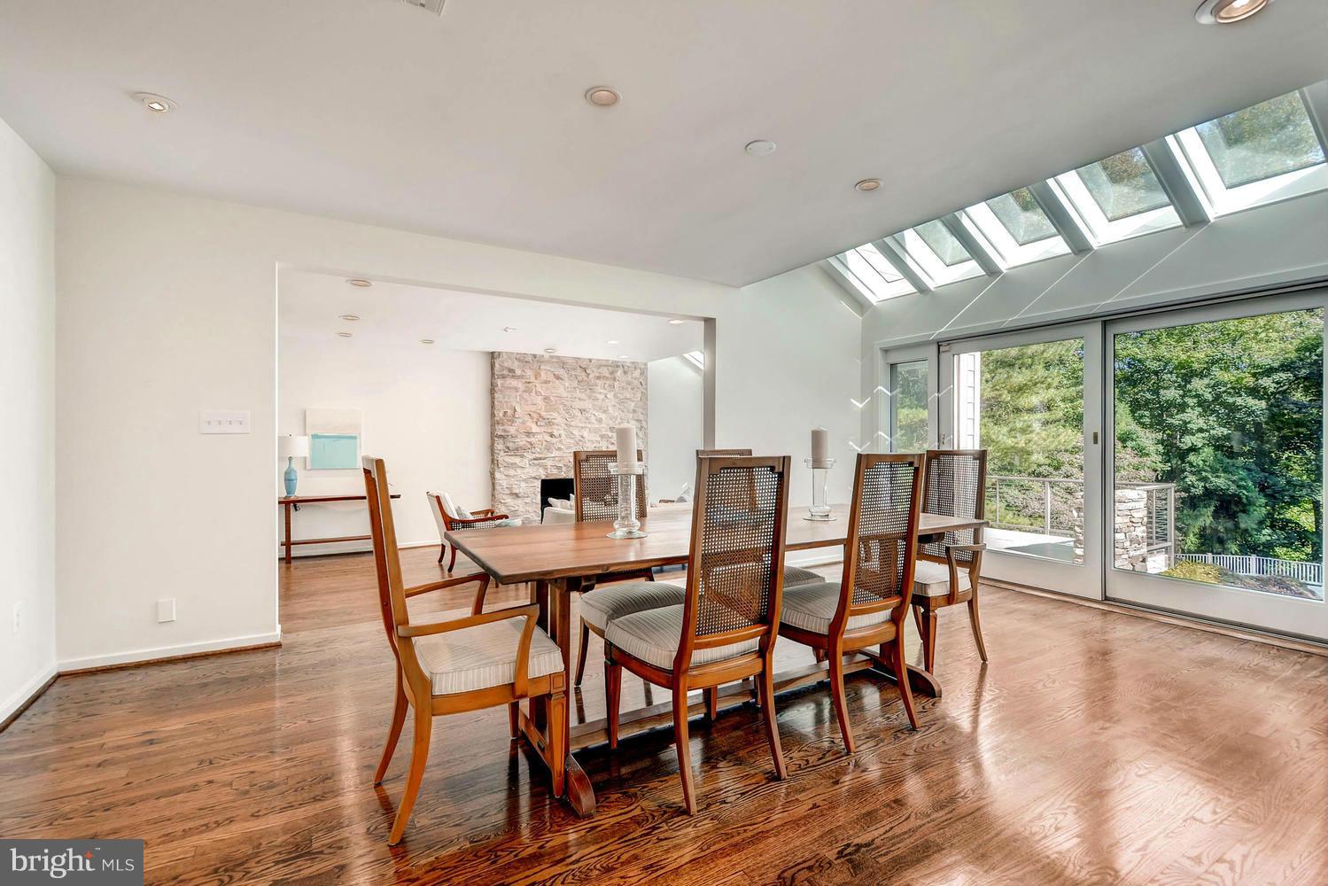 WOODWARD - Residential