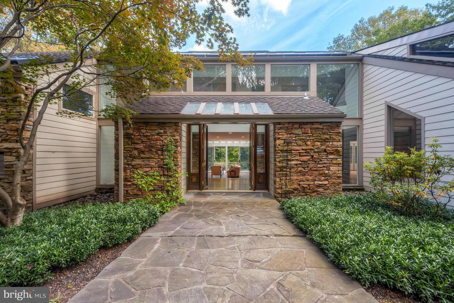 WOODWARD - Residential