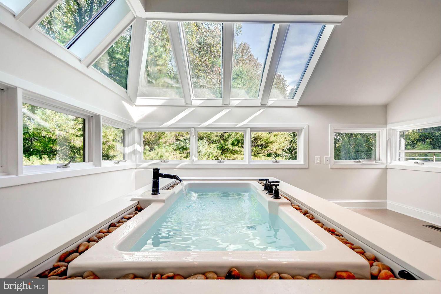 WOODWARD - Residential