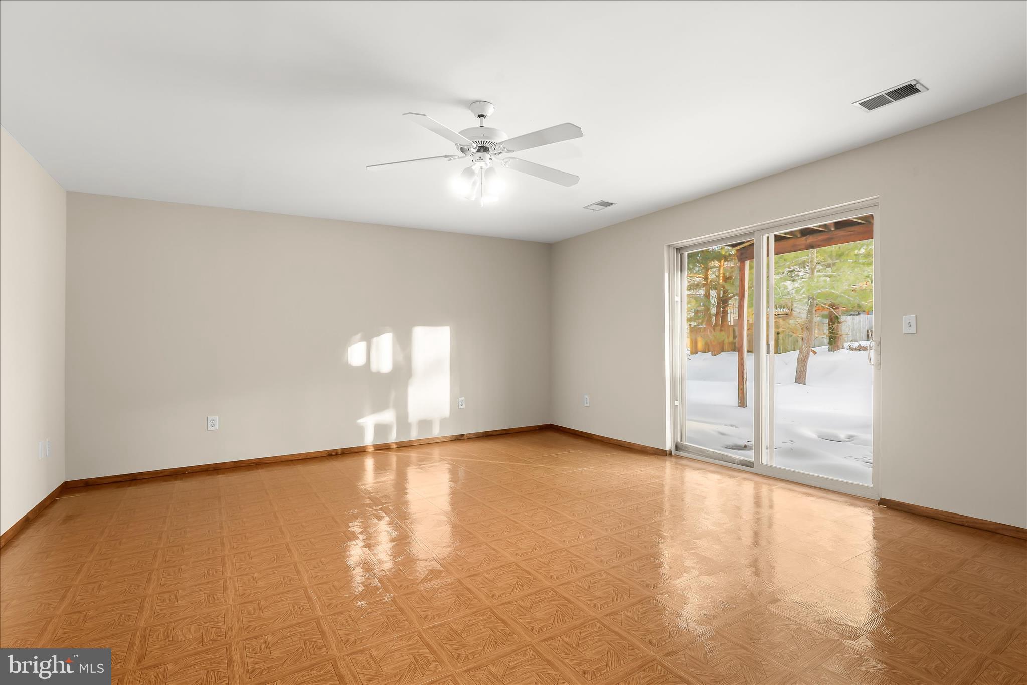 SILVER SPRING STATION - Residential